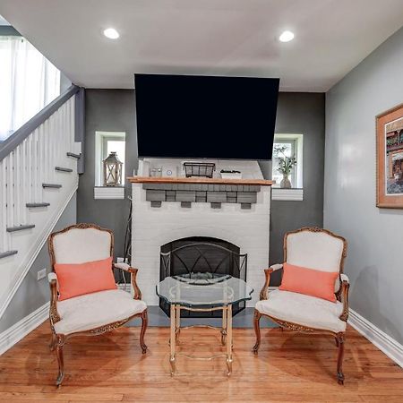 Spacious 5-Br House Near Transit W Parking Chicago Exterior photo