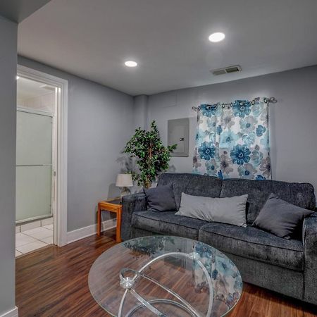 Spacious 5-Br House Near Transit W Parking Chicago Exterior photo