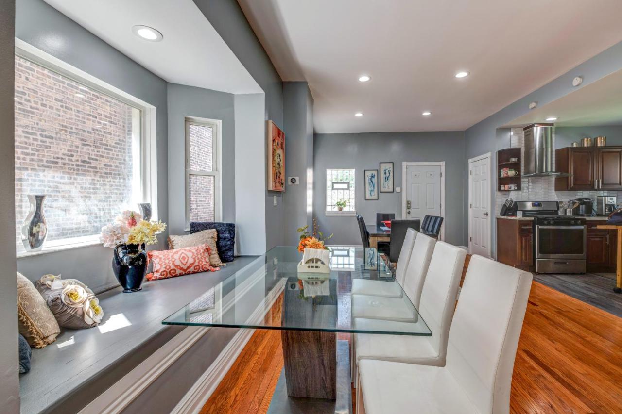 Spacious 5-Br House Near Transit W Parking Chicago Exterior photo