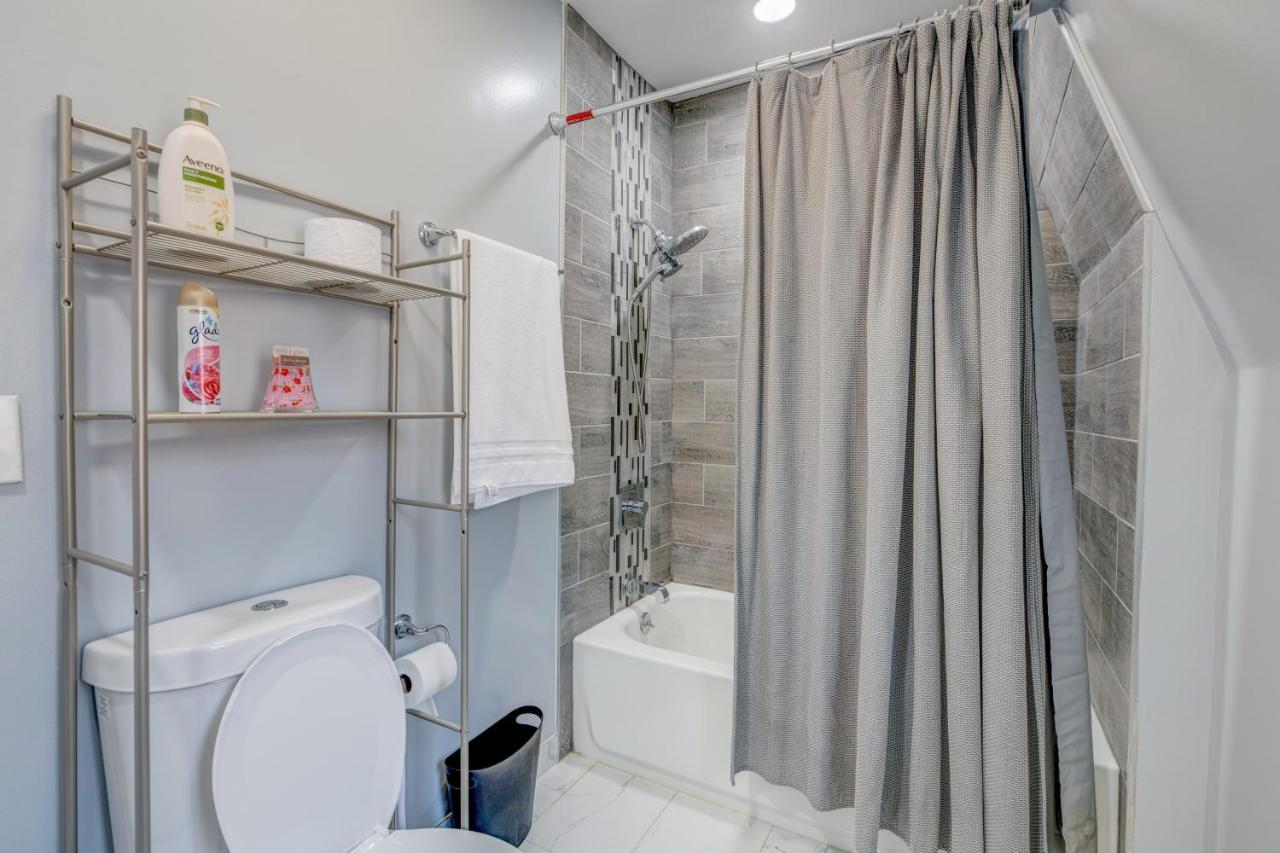 Spacious 5-Br House Near Transit W Parking Chicago Exterior photo